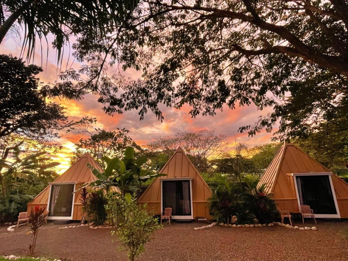 Pyramid Tamarindo Luxury Hotel Exteriör bild